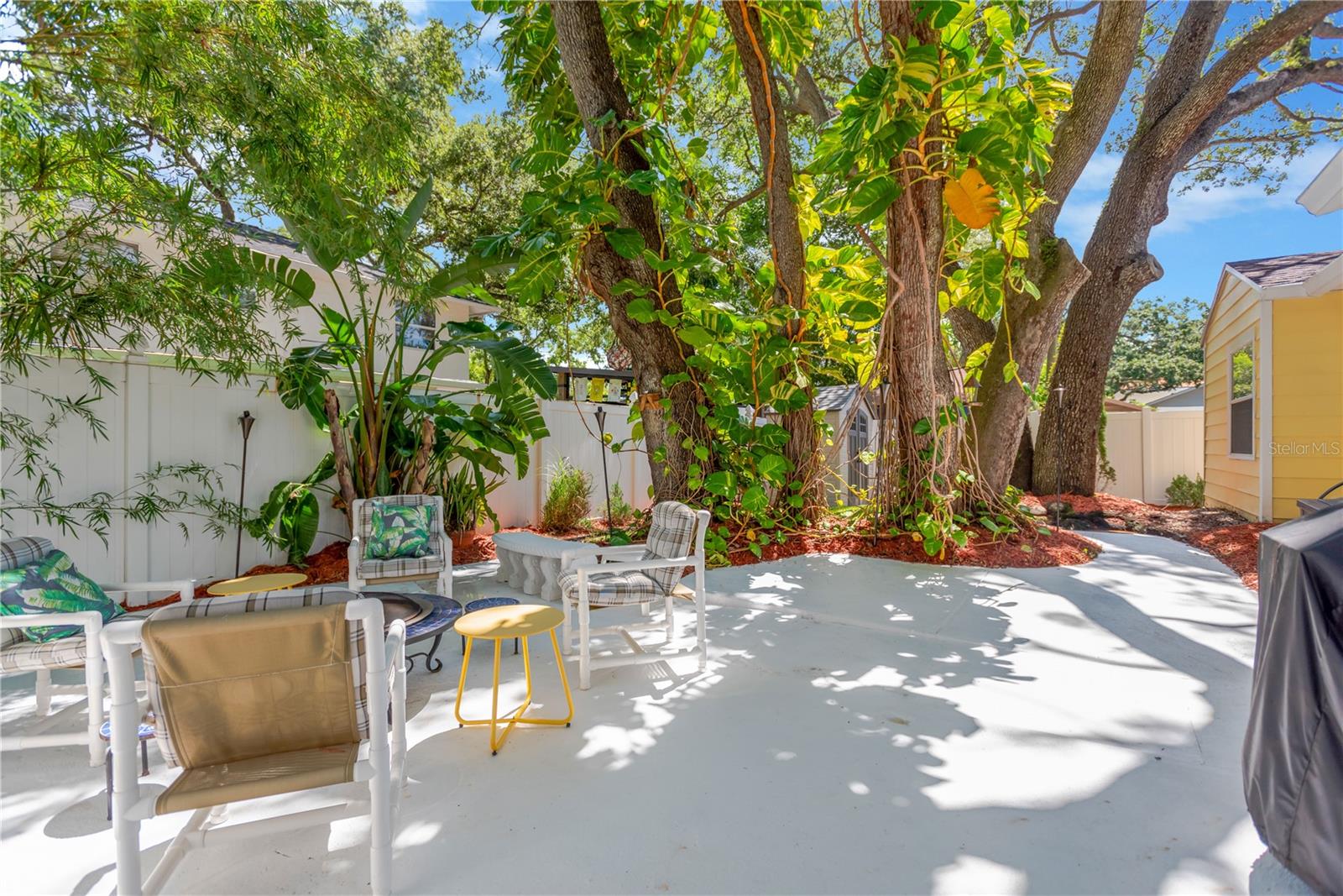 3129 W Villa Rosa Street