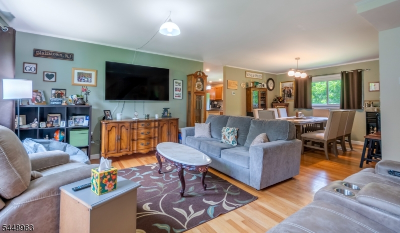 427 Mount Hermon Rd — photo 3 of 27