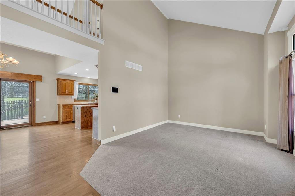 7442 N Sycamore Avenue