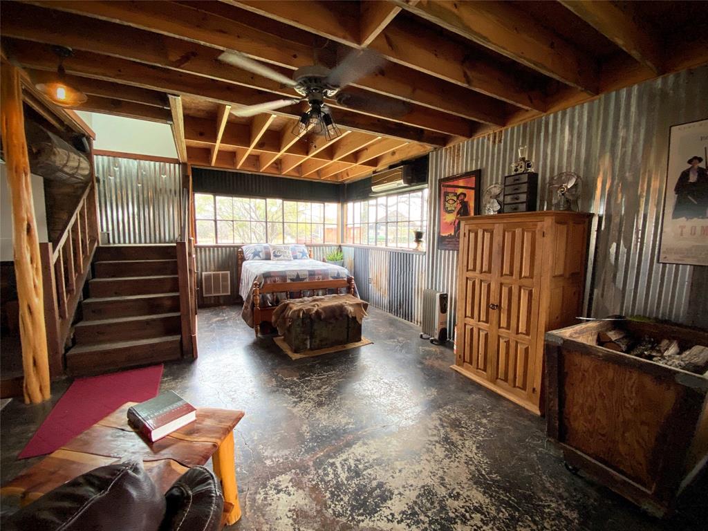 4608 Highway 1689
