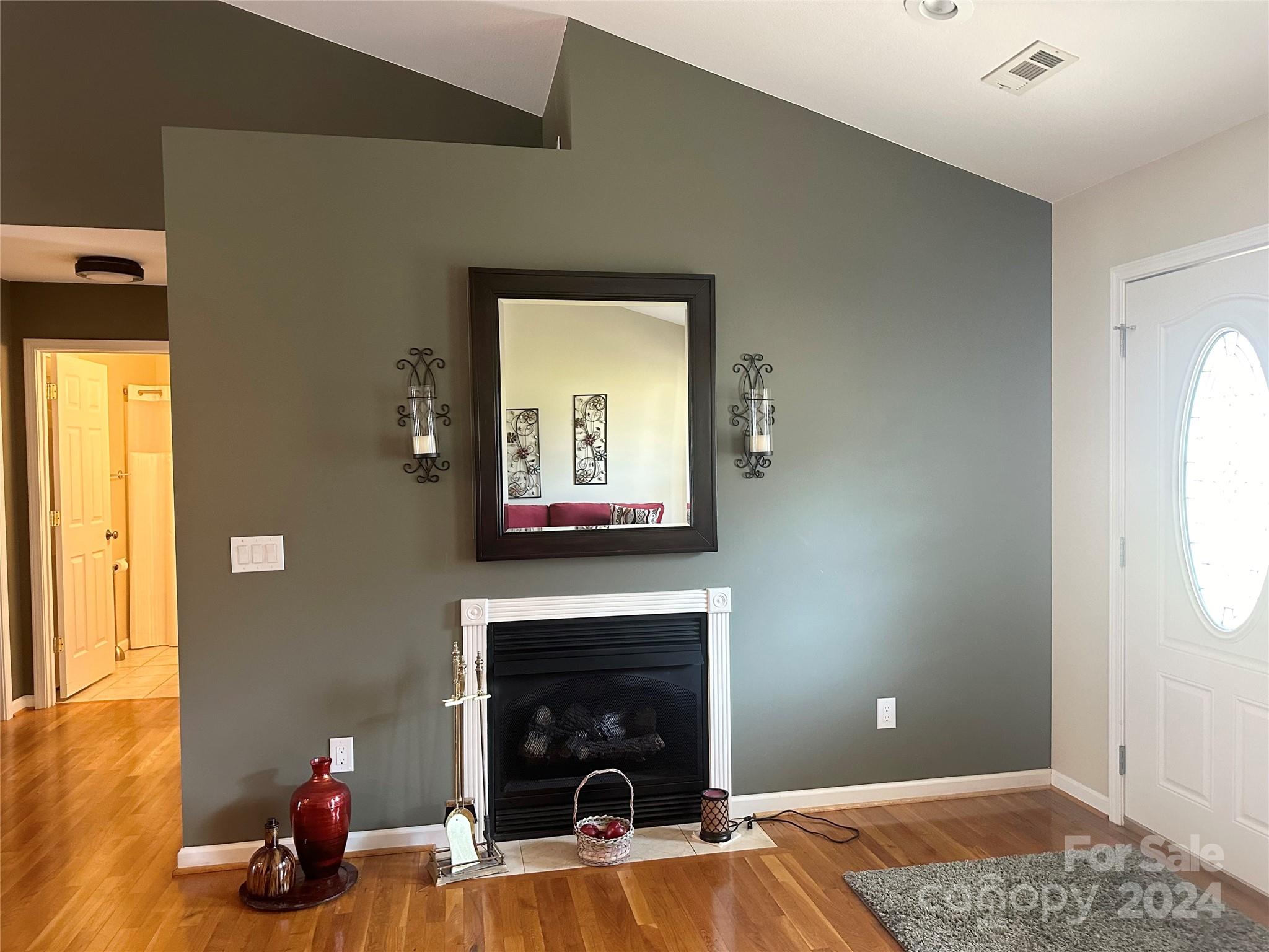 124 Deer Creek Drive