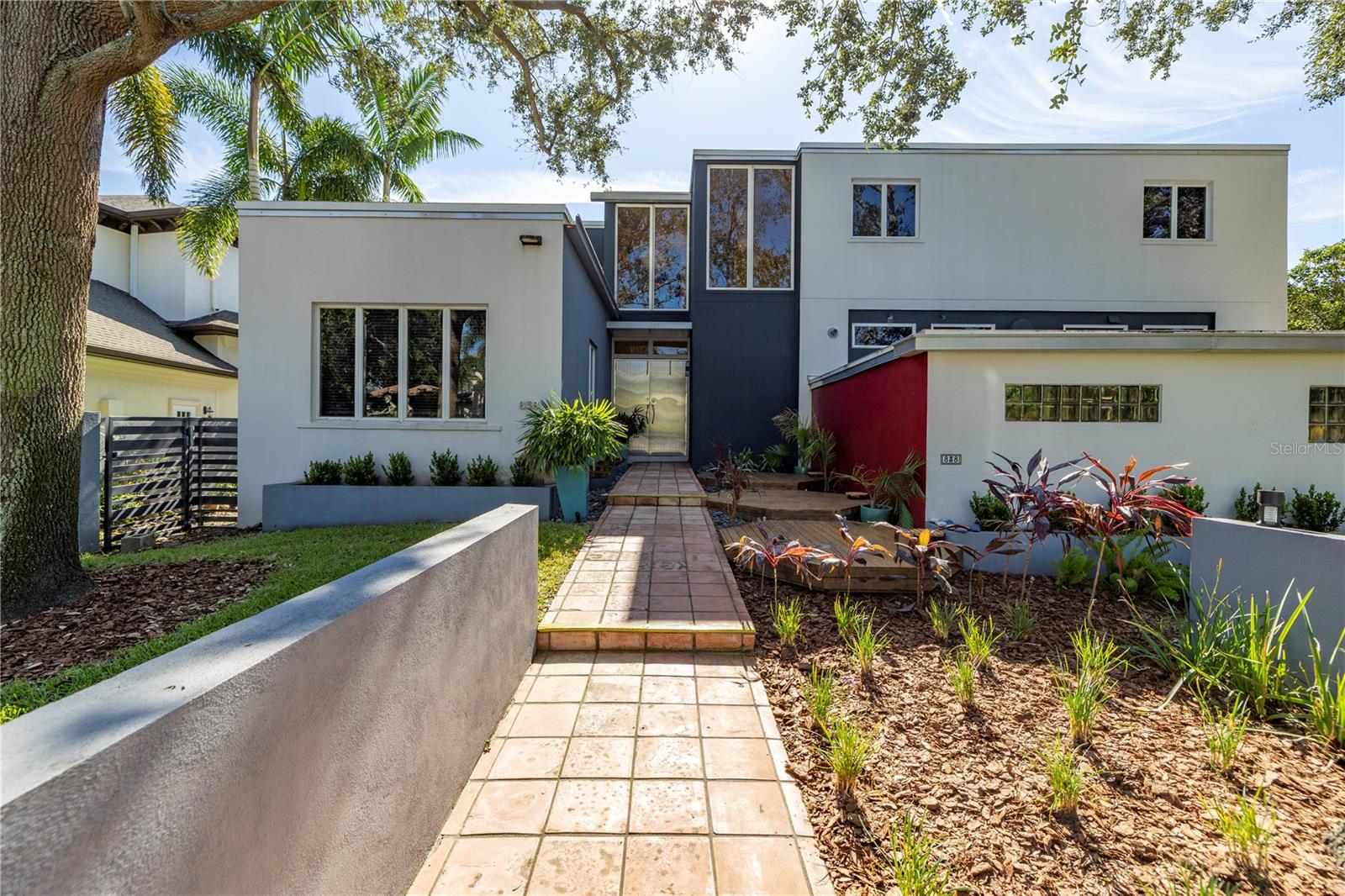 838 Monterey Boulevard NE