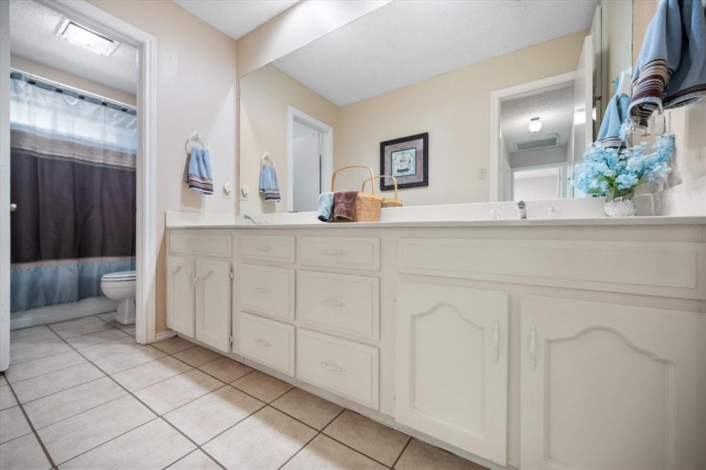 4215 Pleasant Oaks Court
