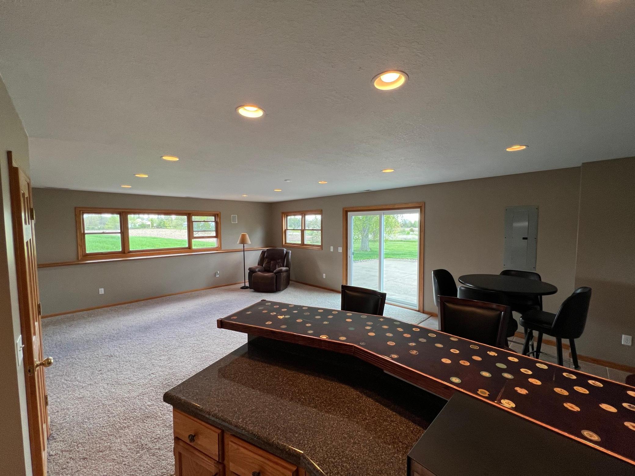 21060 Sunnyhill Lane