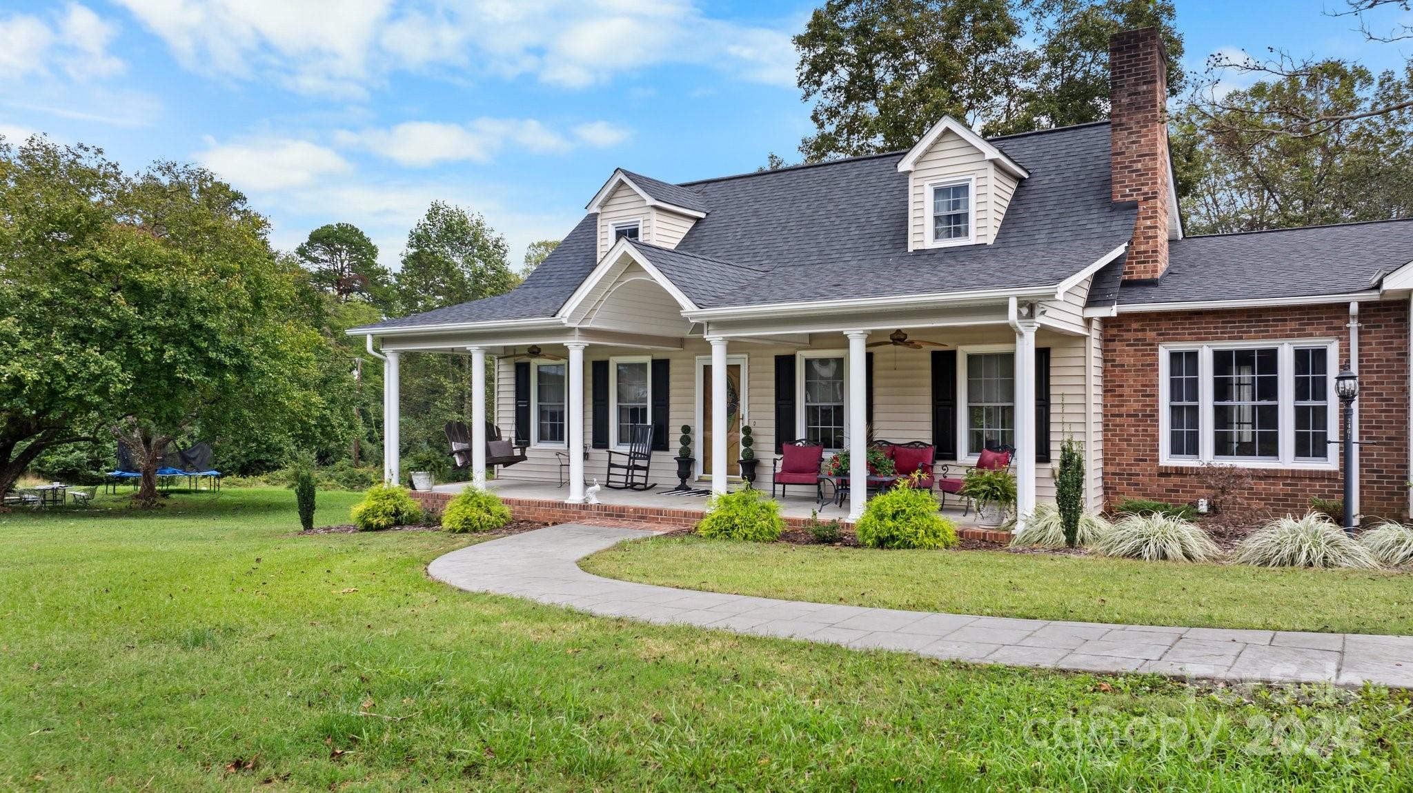 2461 Walt Arney Road