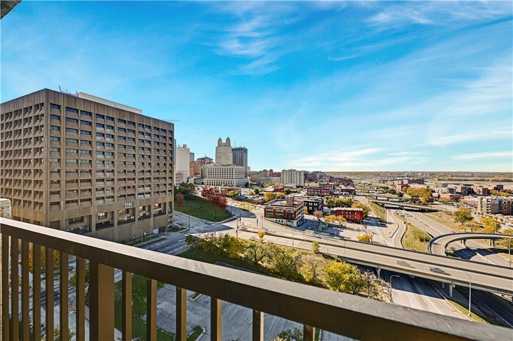 600 E Admiral Boulevard 1608