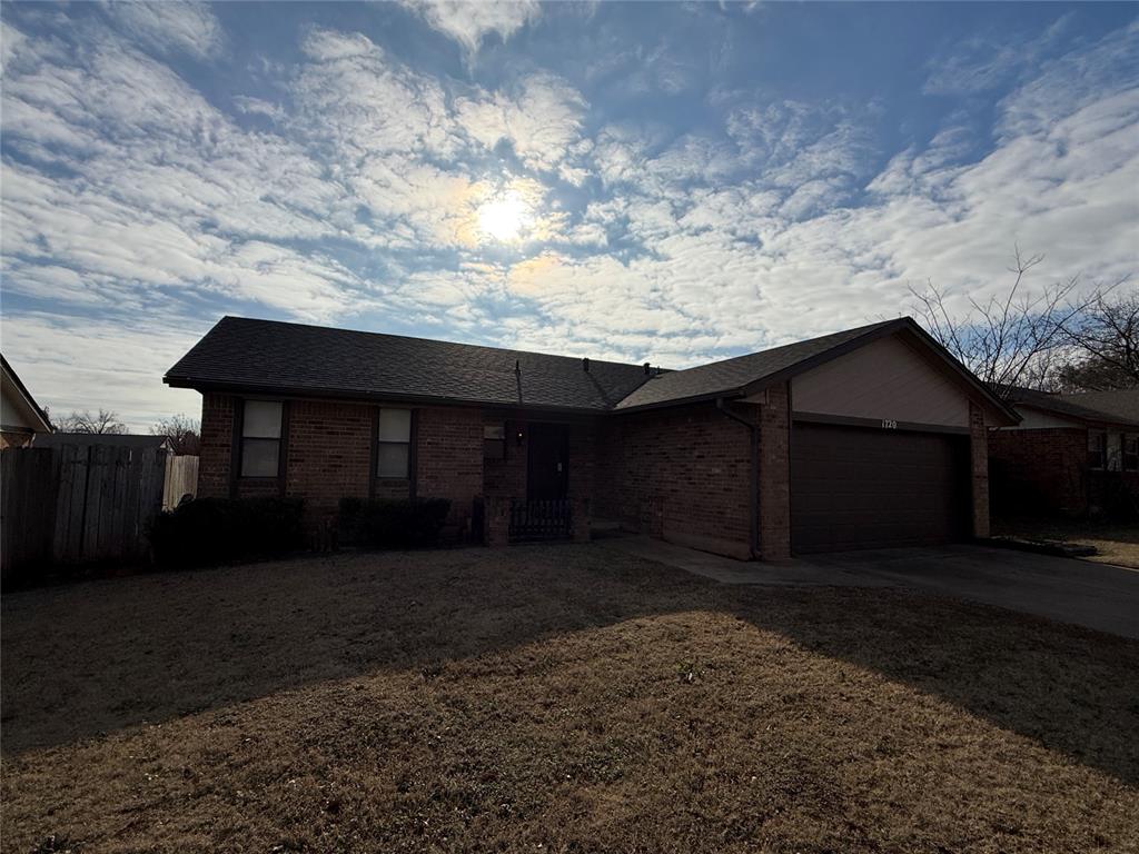 Here is your perfect chance to renovate and create your own dream property! House is being sold AS-IS. This house is a great deal for investors or DIY homeowner. Come see it today, it won't last long!