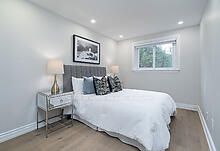 31 Merrylynn Dr