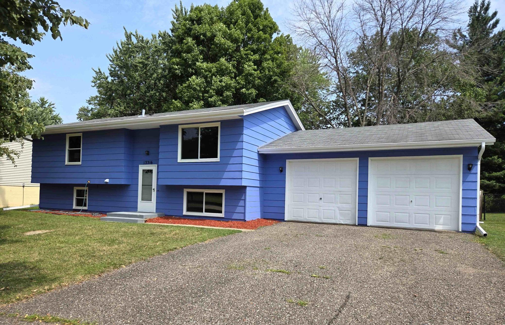 13316 Valley Forge Lane N