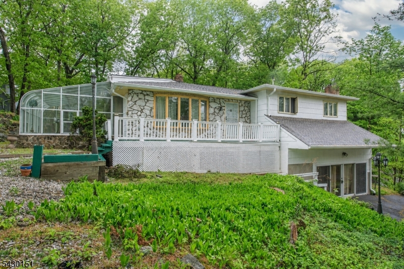 82 Highland Ave, Riverdale Boro, NJ