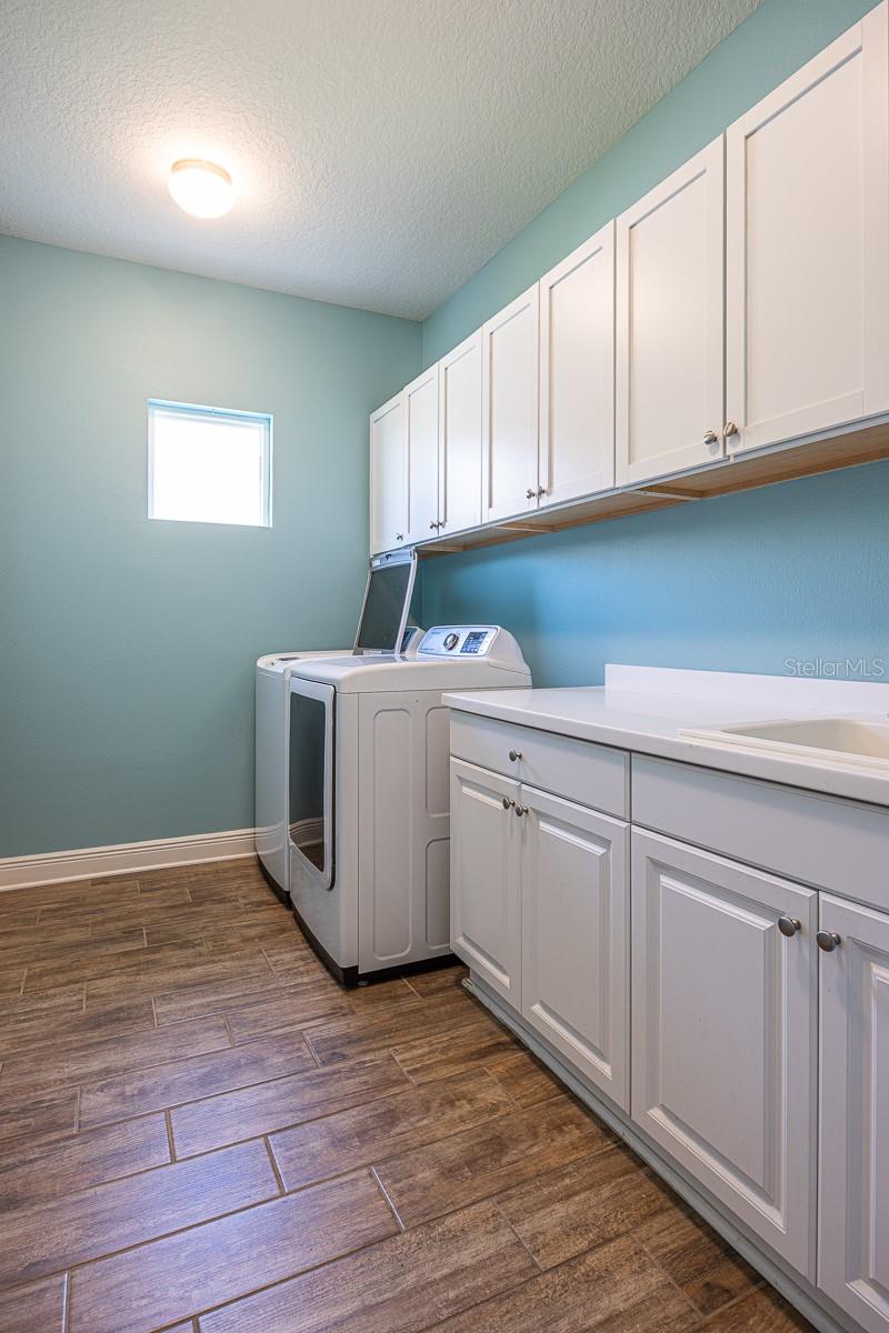 10527 Falling Leaf Court