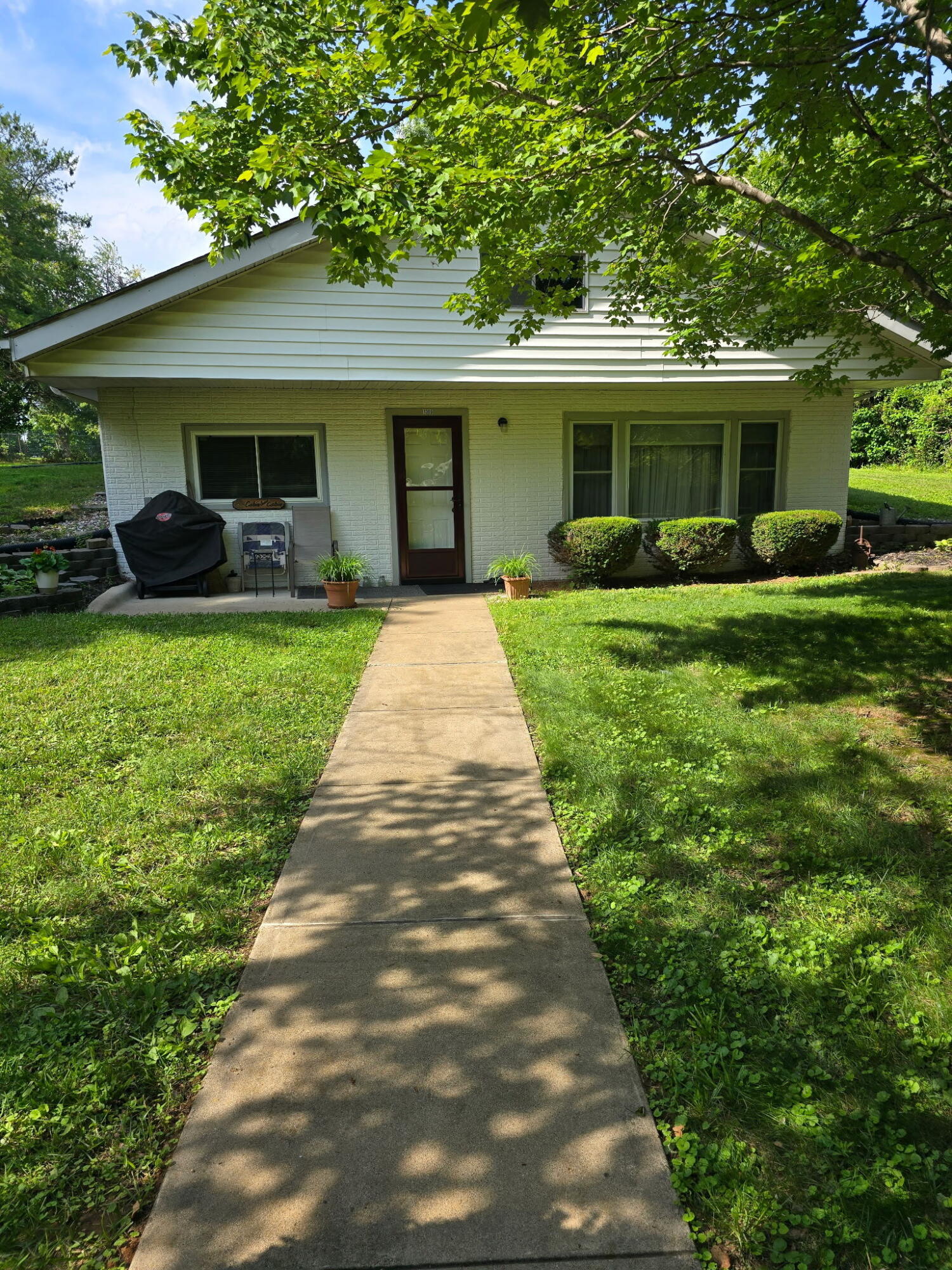 1305 Prairie Ridge Road