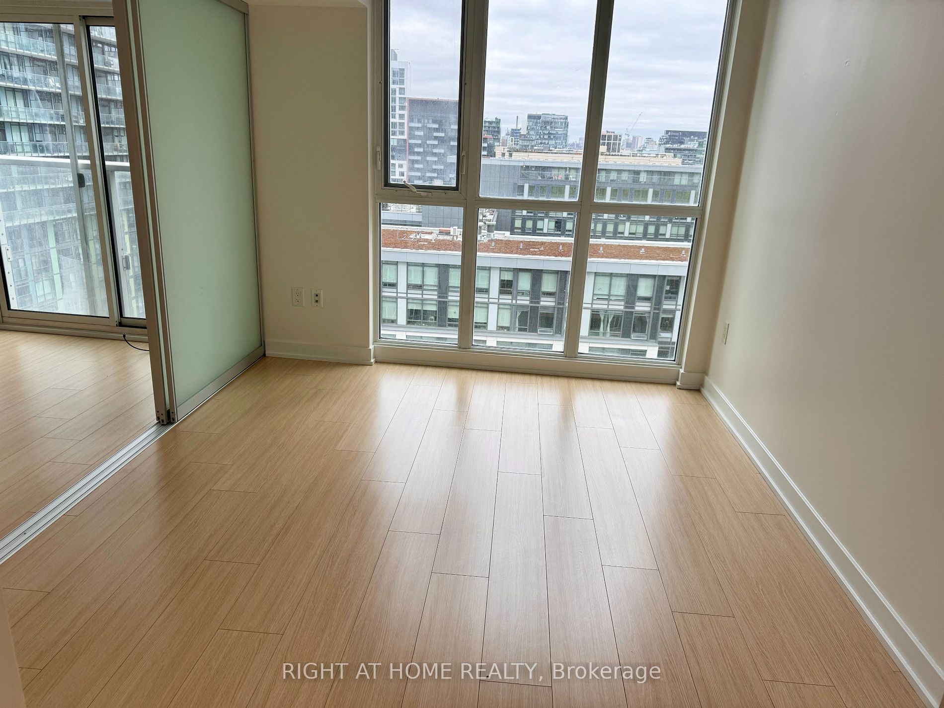 85 N Queens Wharf Rd 1209