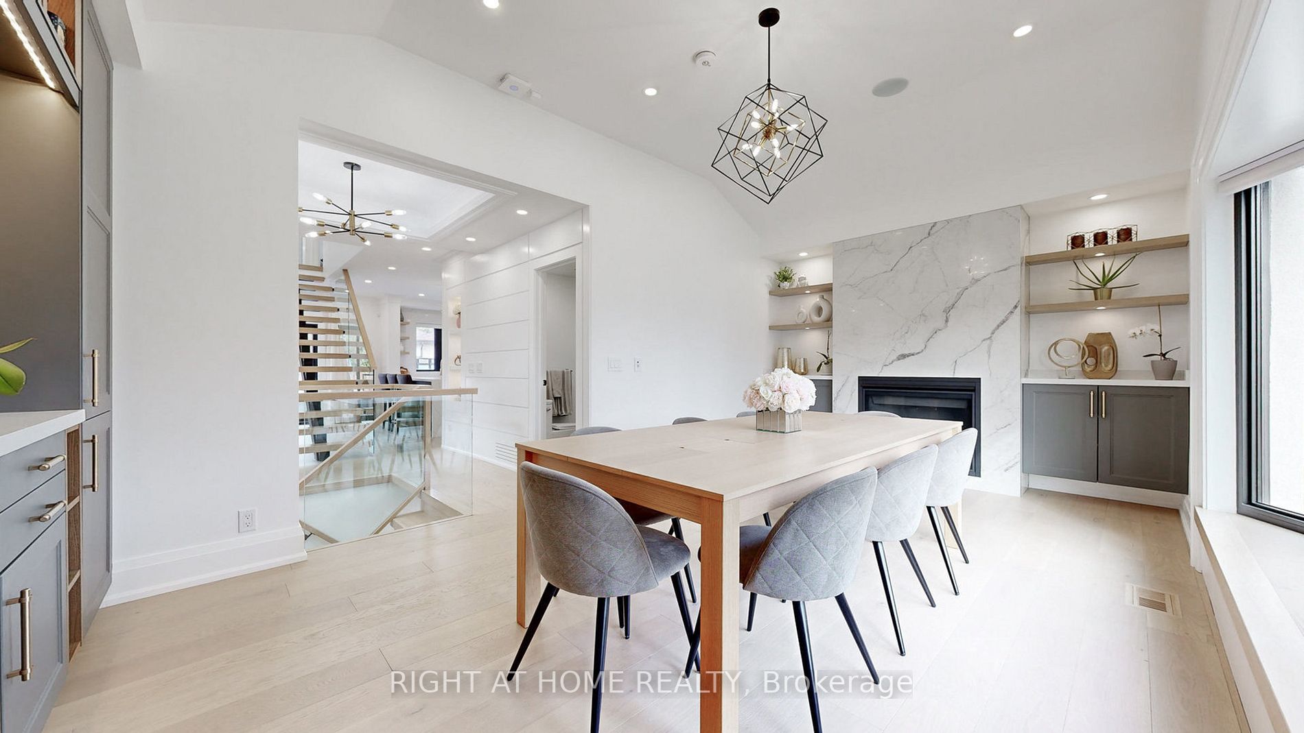36 Littlewood Cres