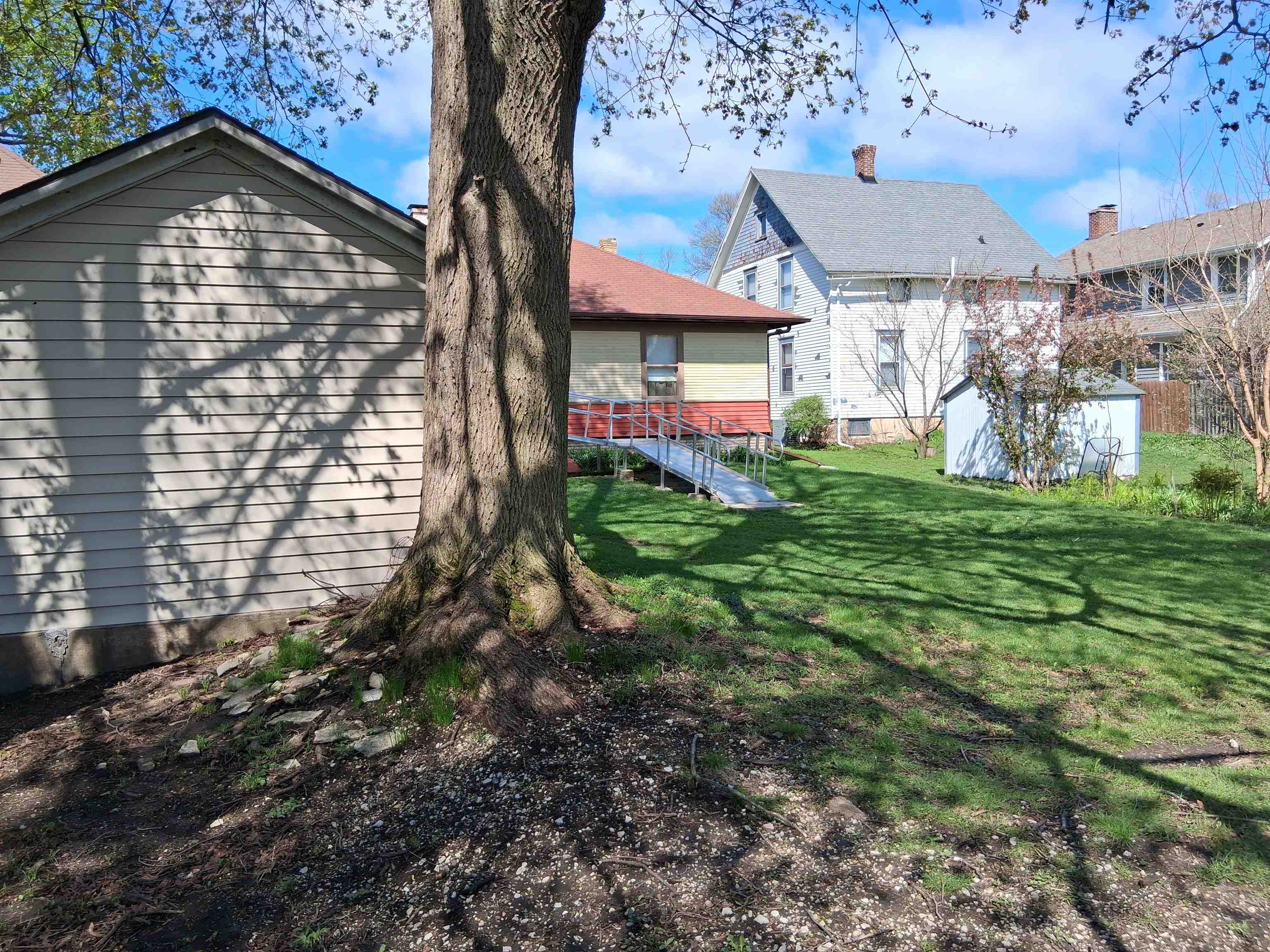 906 Somonauk Street