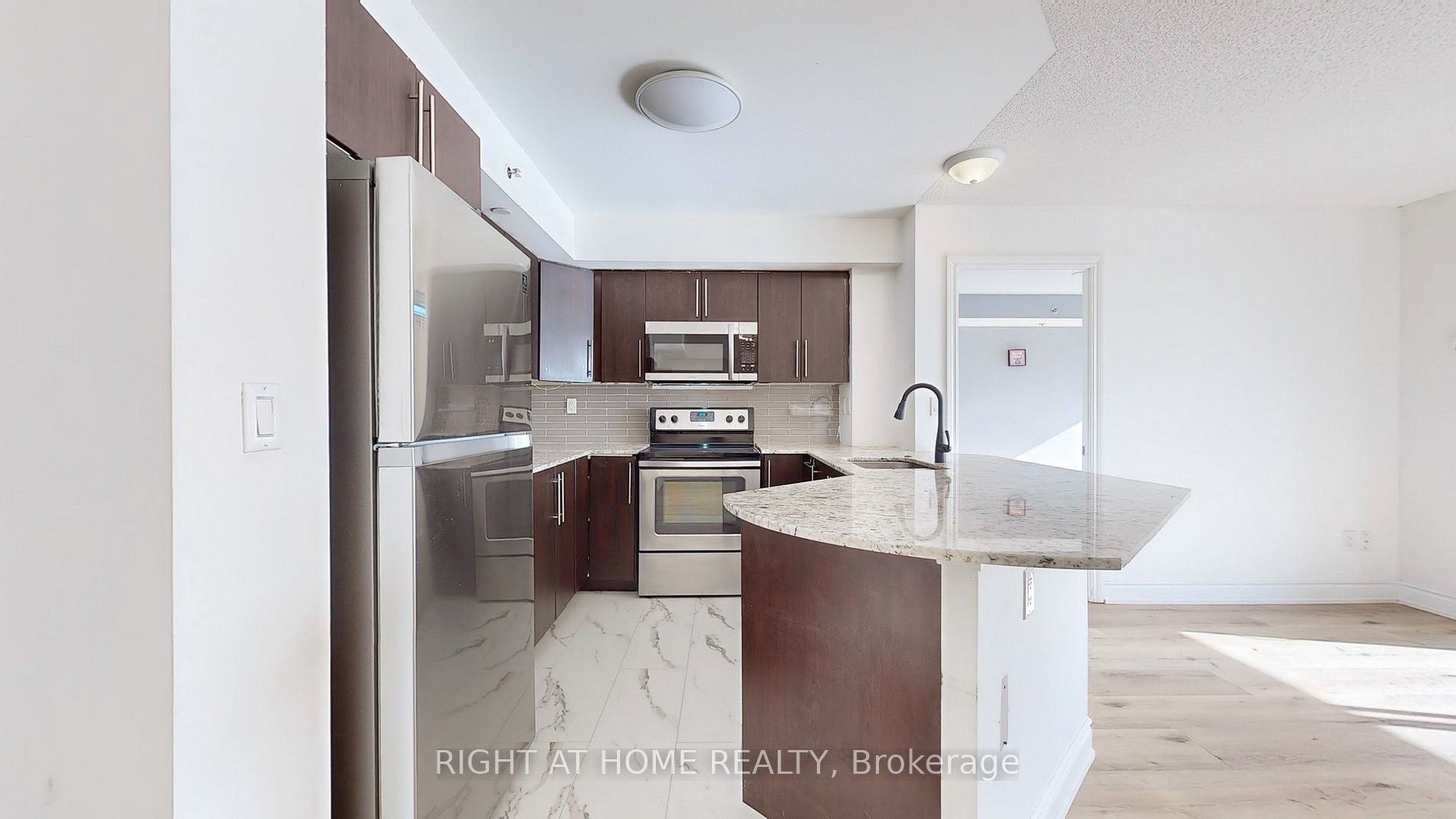 760 W Sheppard Ave 212
