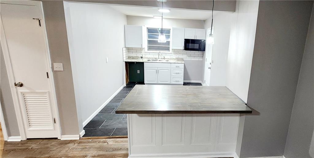 1601 W 24th` Terrace S