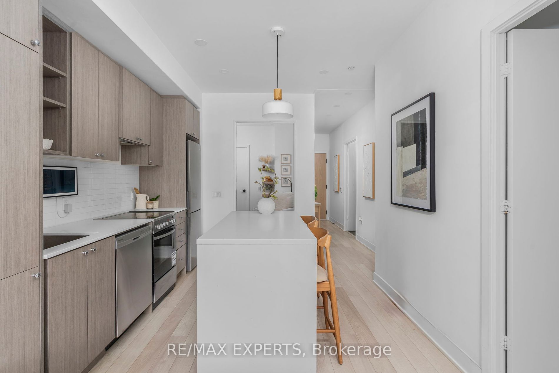 50 George Butchart Dr 102
