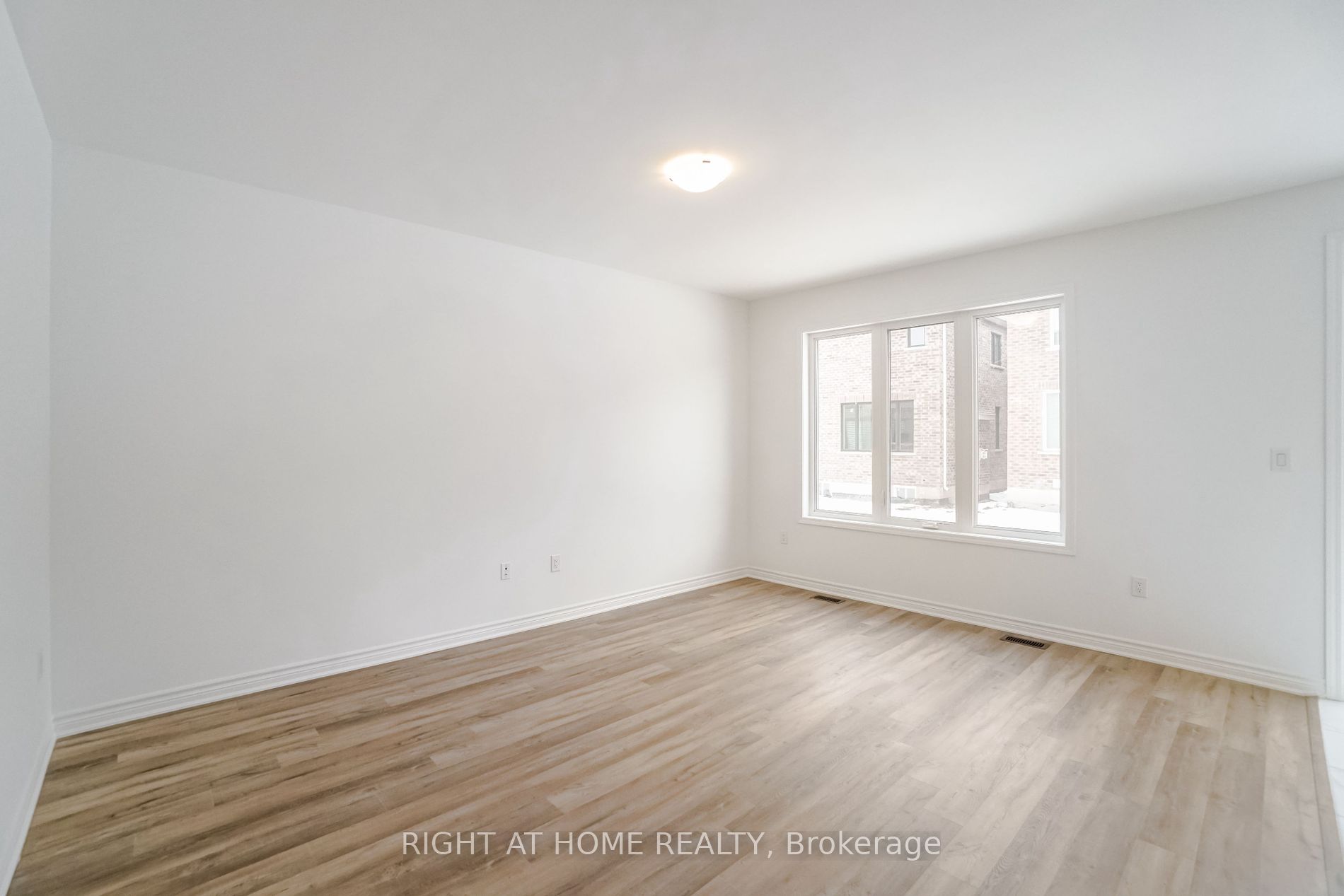 1263 Dias Landing Line