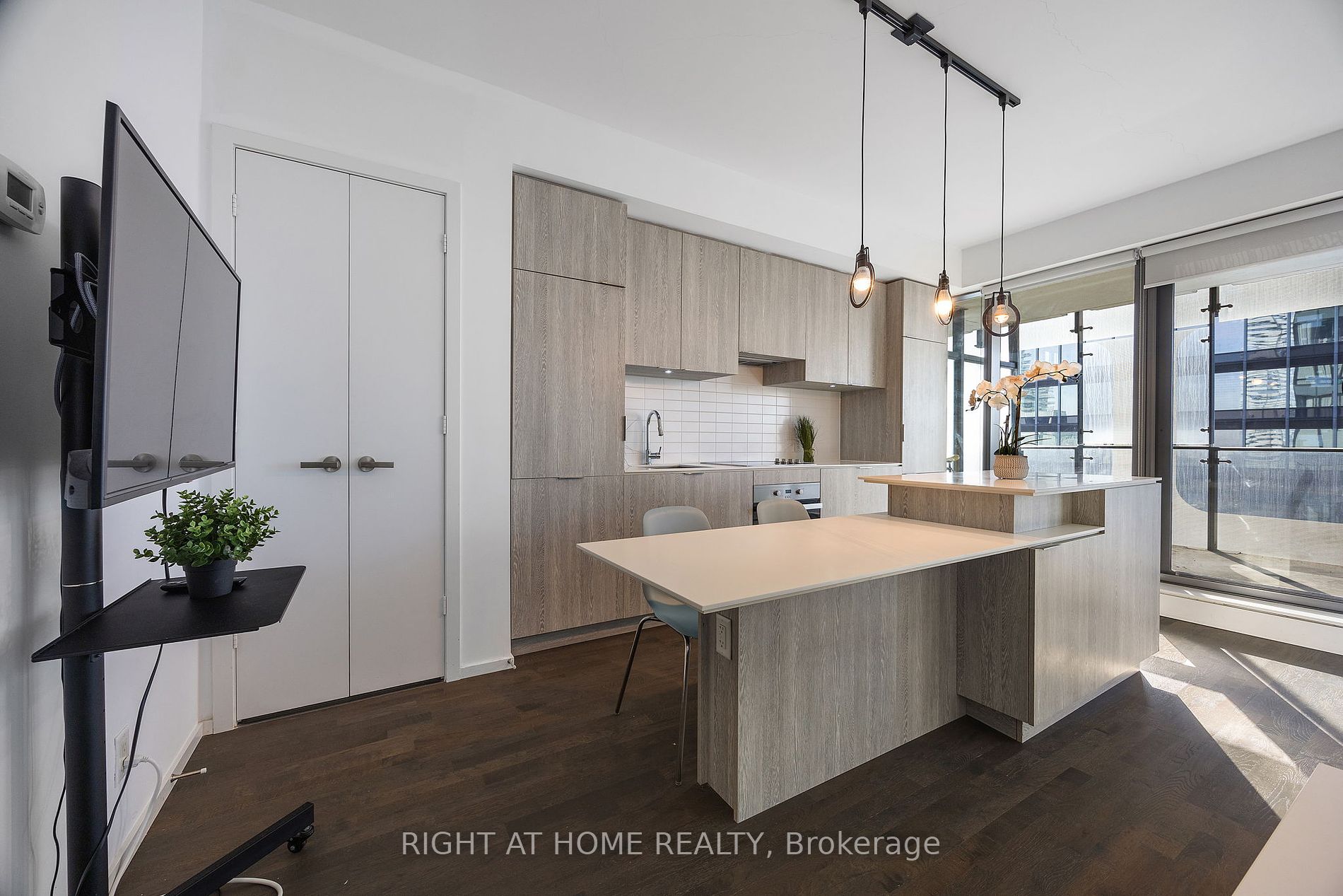 5 St. Joseph St 3403