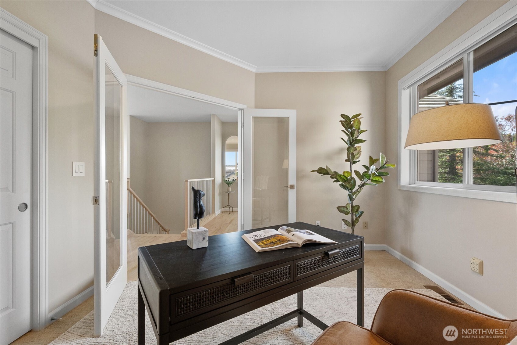7 33rd Avenue NW