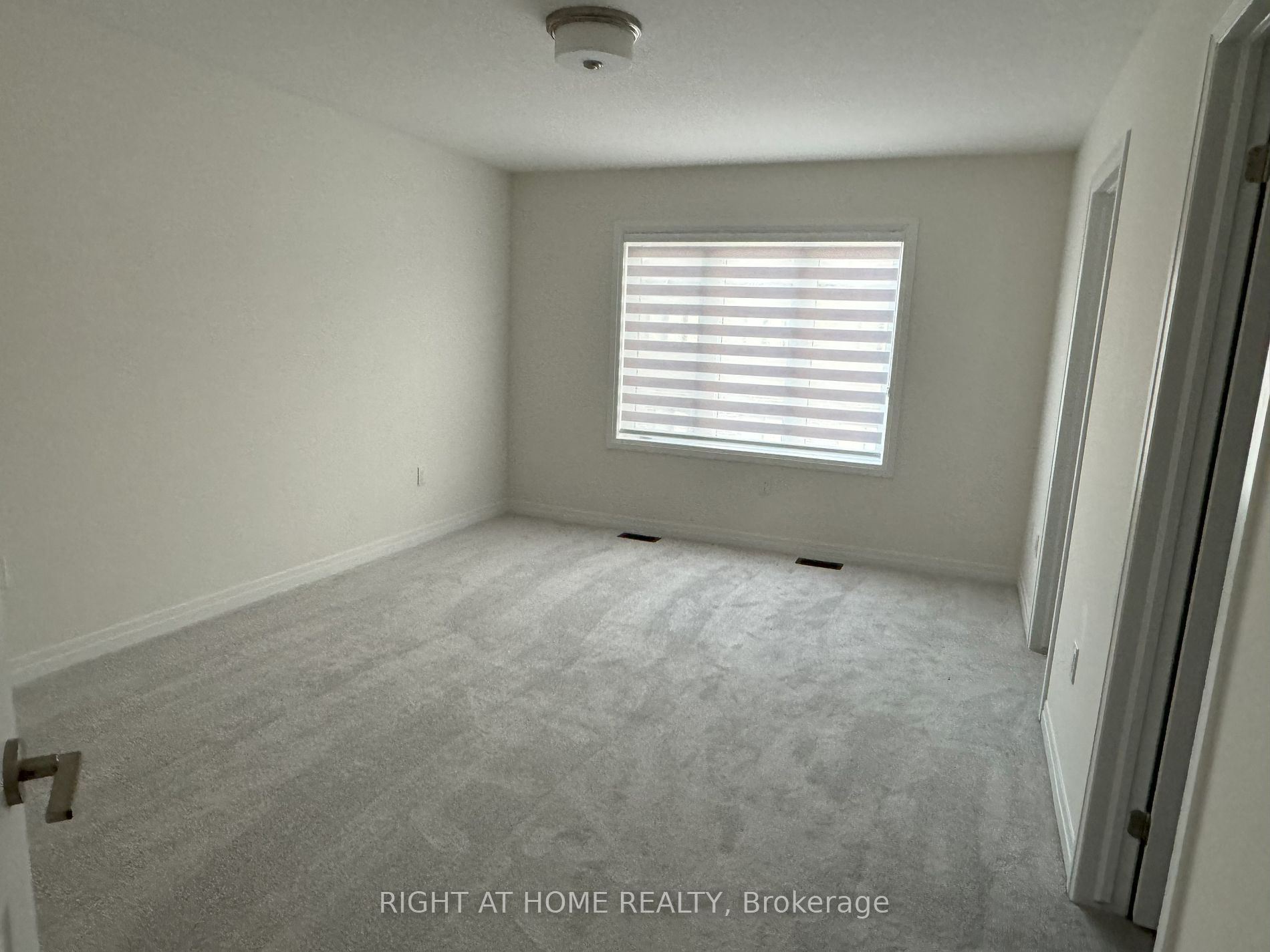 24 Tooker Dr