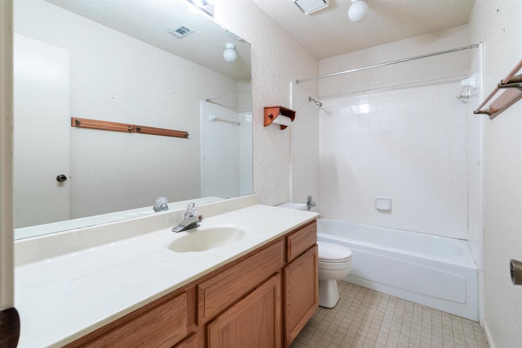3108 Creekwood Lane