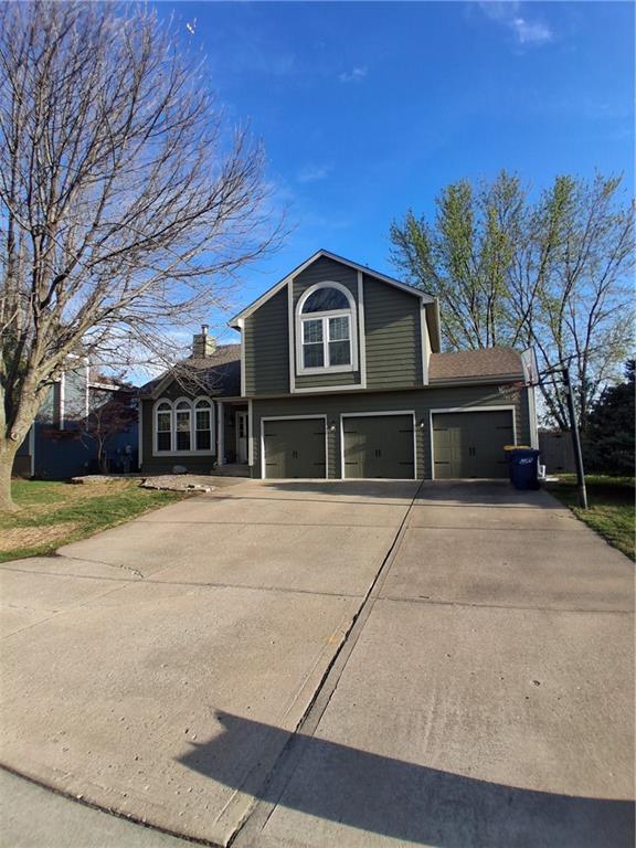 213 NE Dreamweaver Avenue