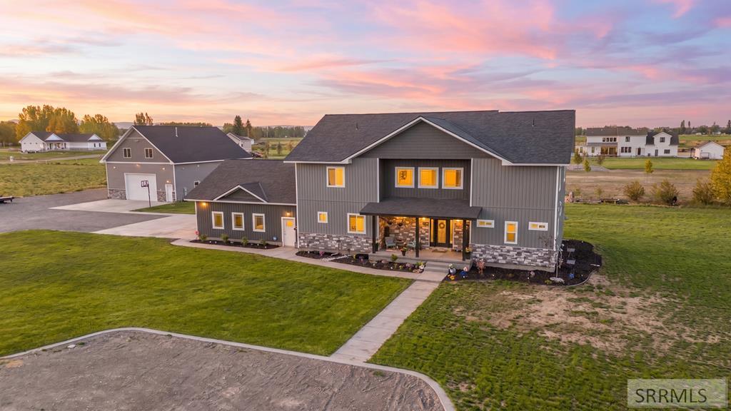 3735 Hirschi Loop Road