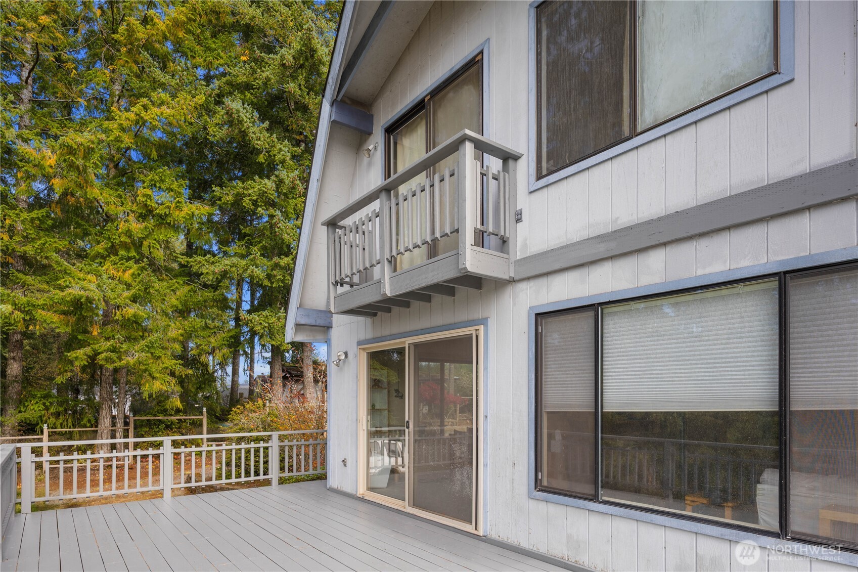350 Olympic Drive E