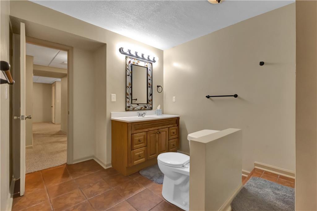 5208 Stoneridge Drive