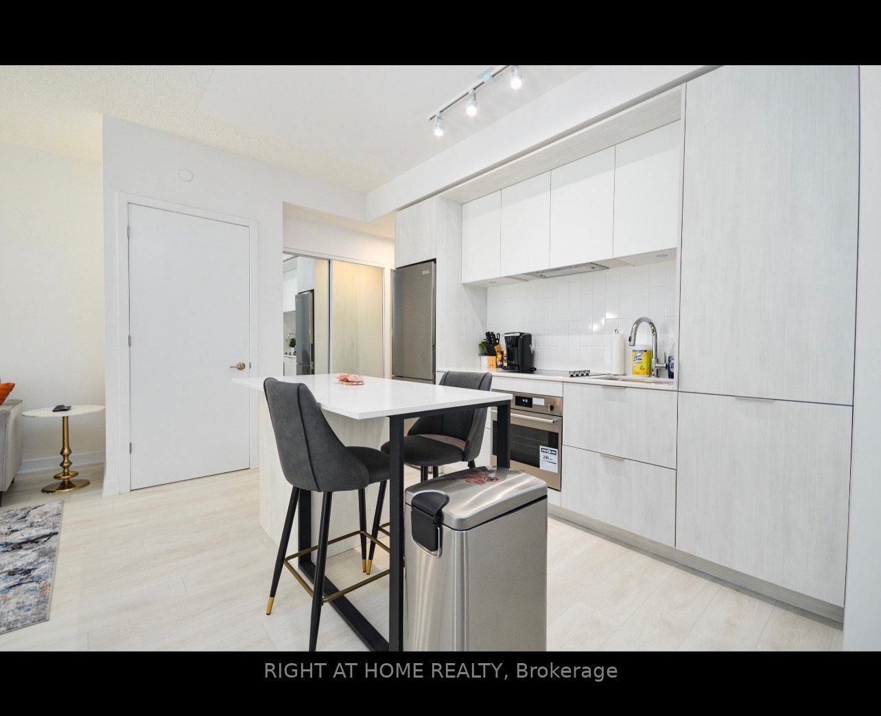 35 Tubman Ave 615
