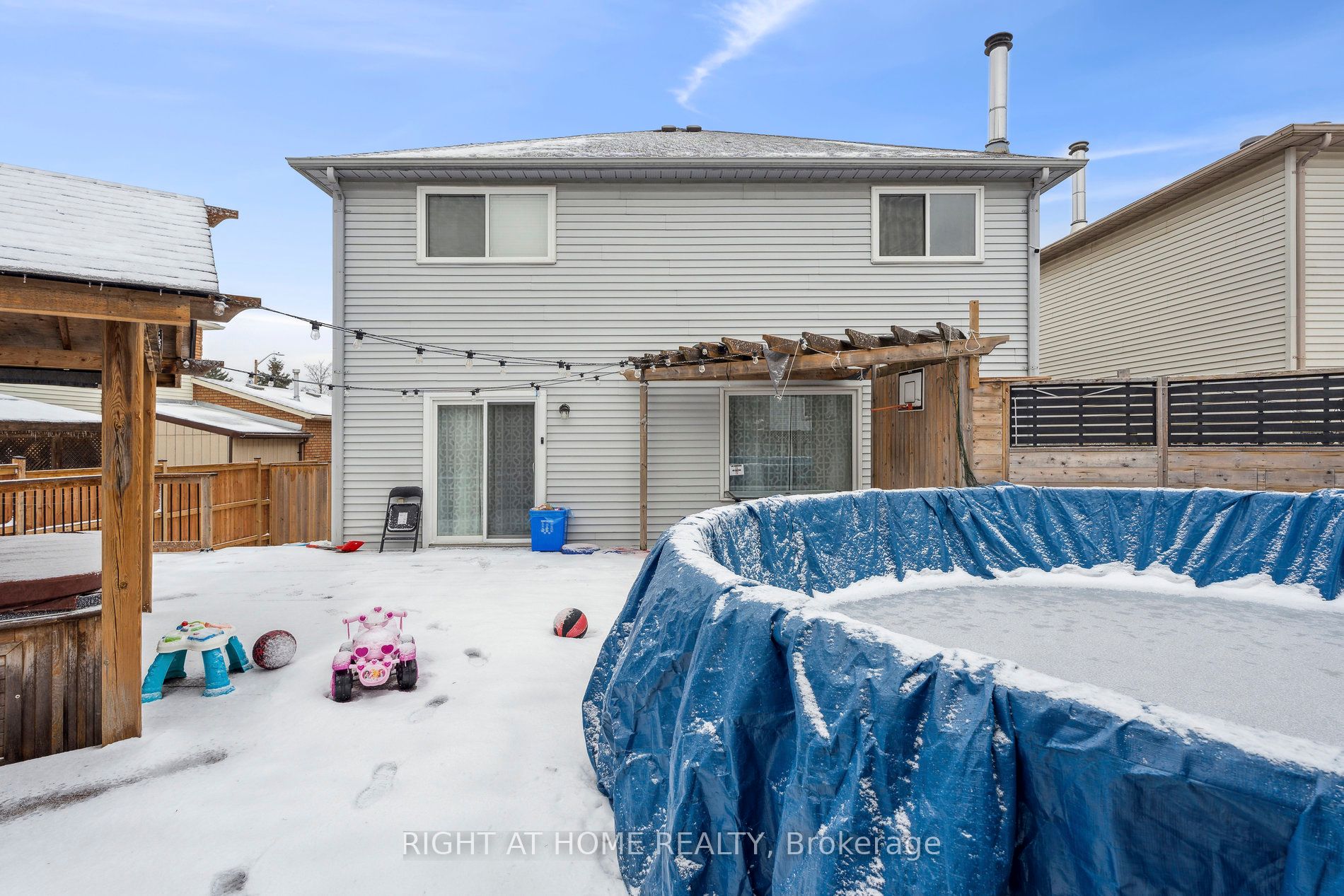 200 W Livingstone W St