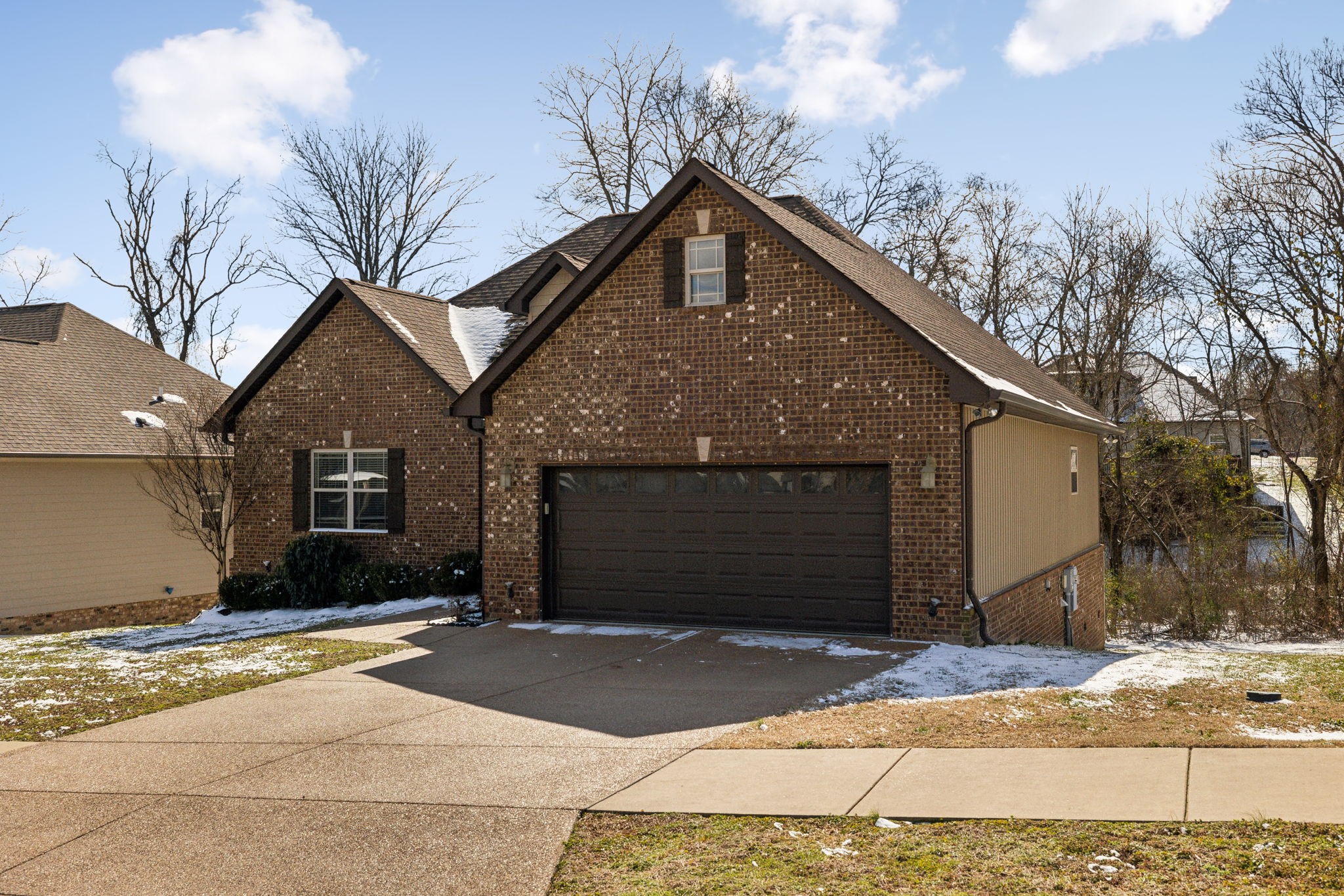 236 Hickory Pointe Dr