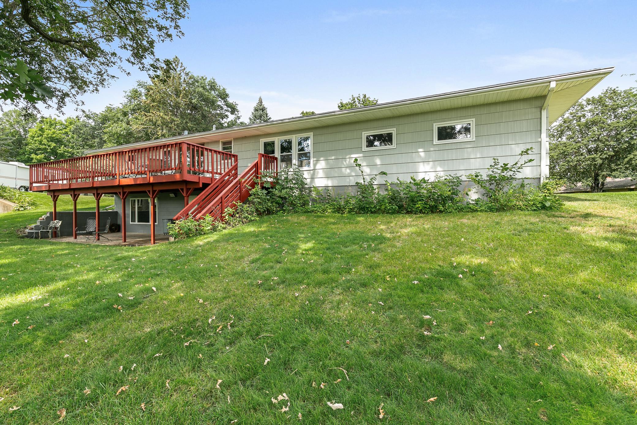 2655 Woodside Lane