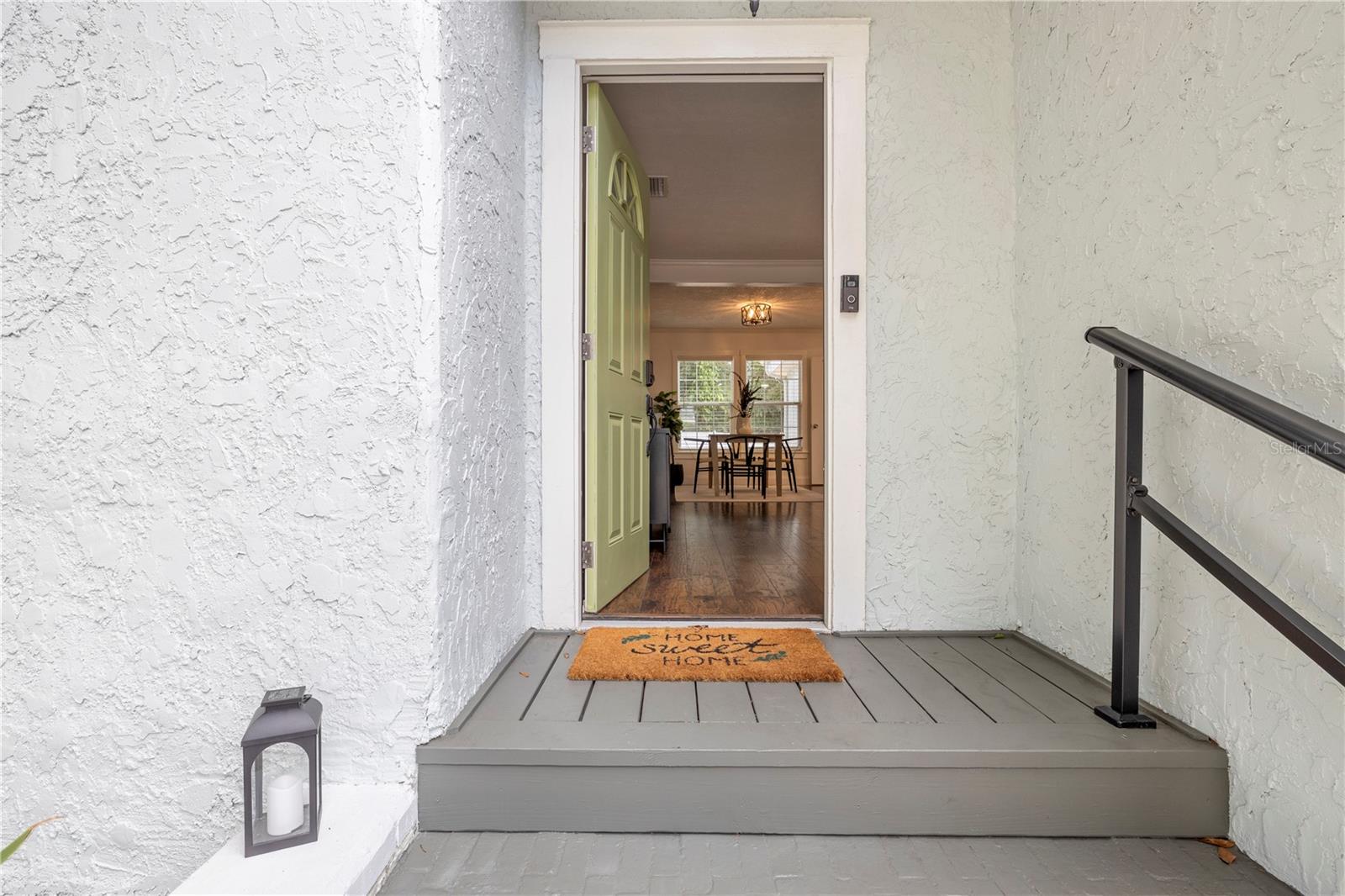 4009 N Seminole Avenue