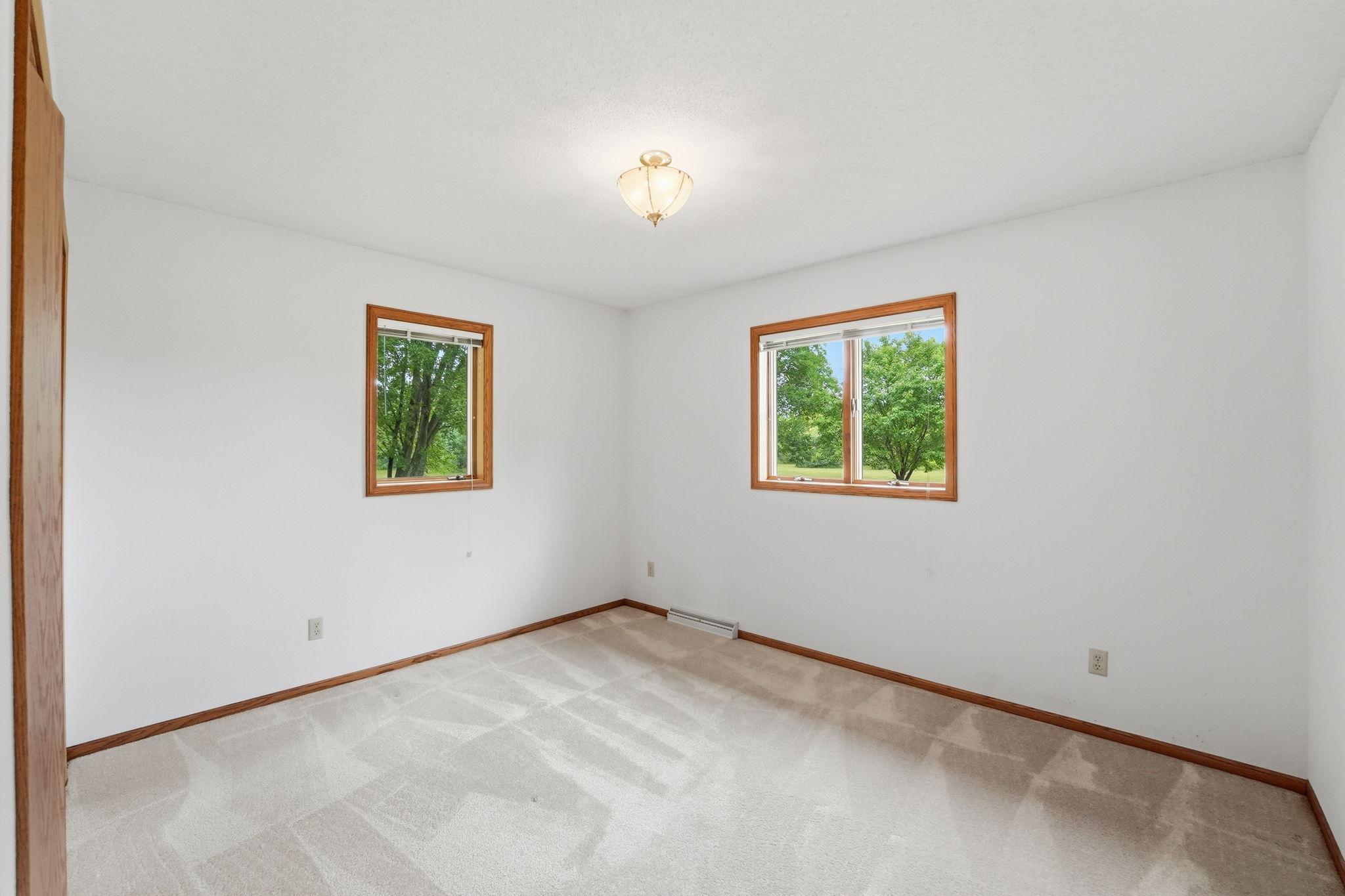 1850 E 49th Street SE