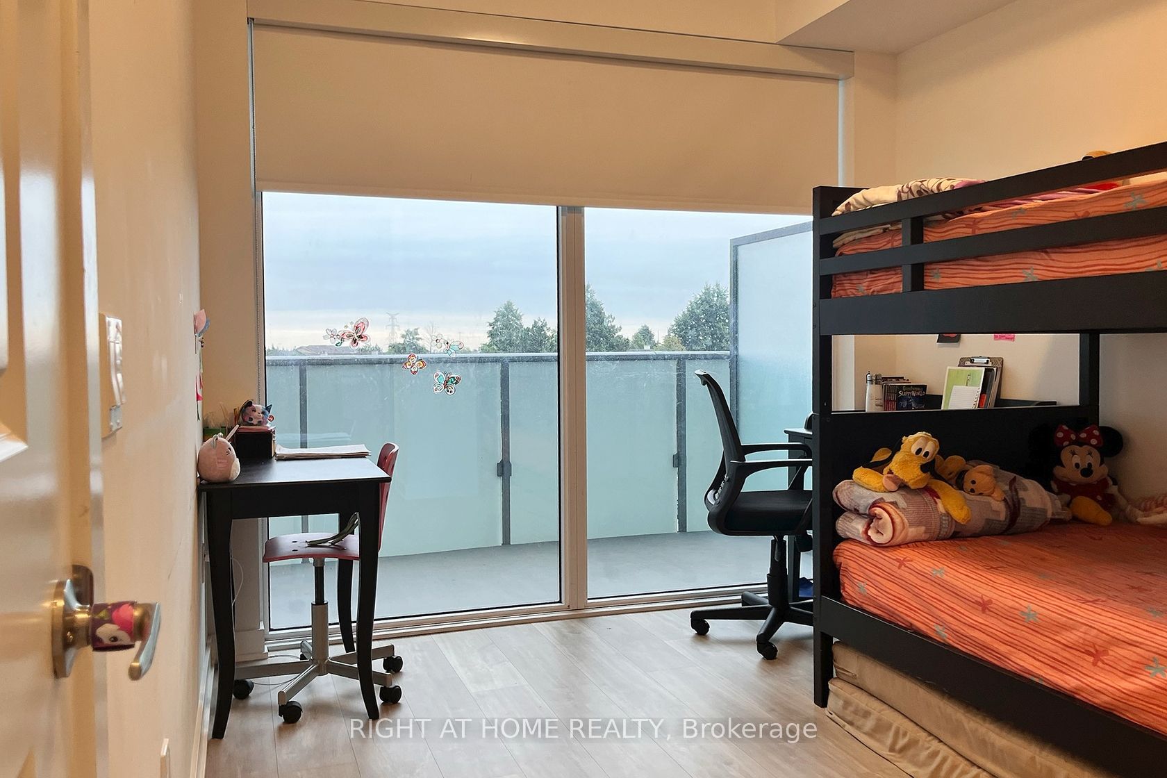 4655 Metcalfe Ave 306