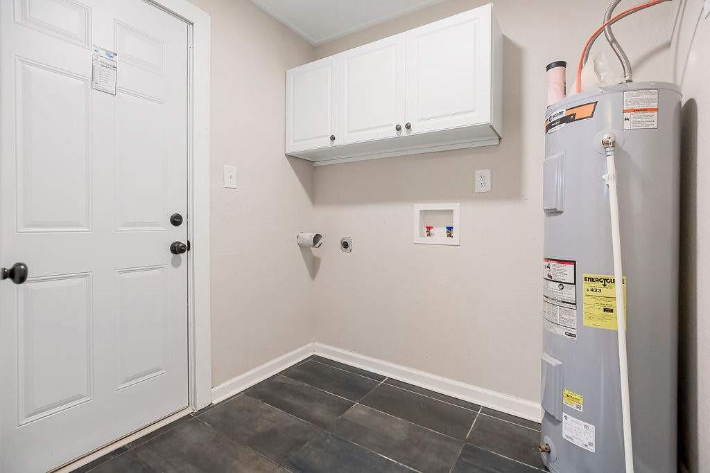 4224 Hawthorne Avenue