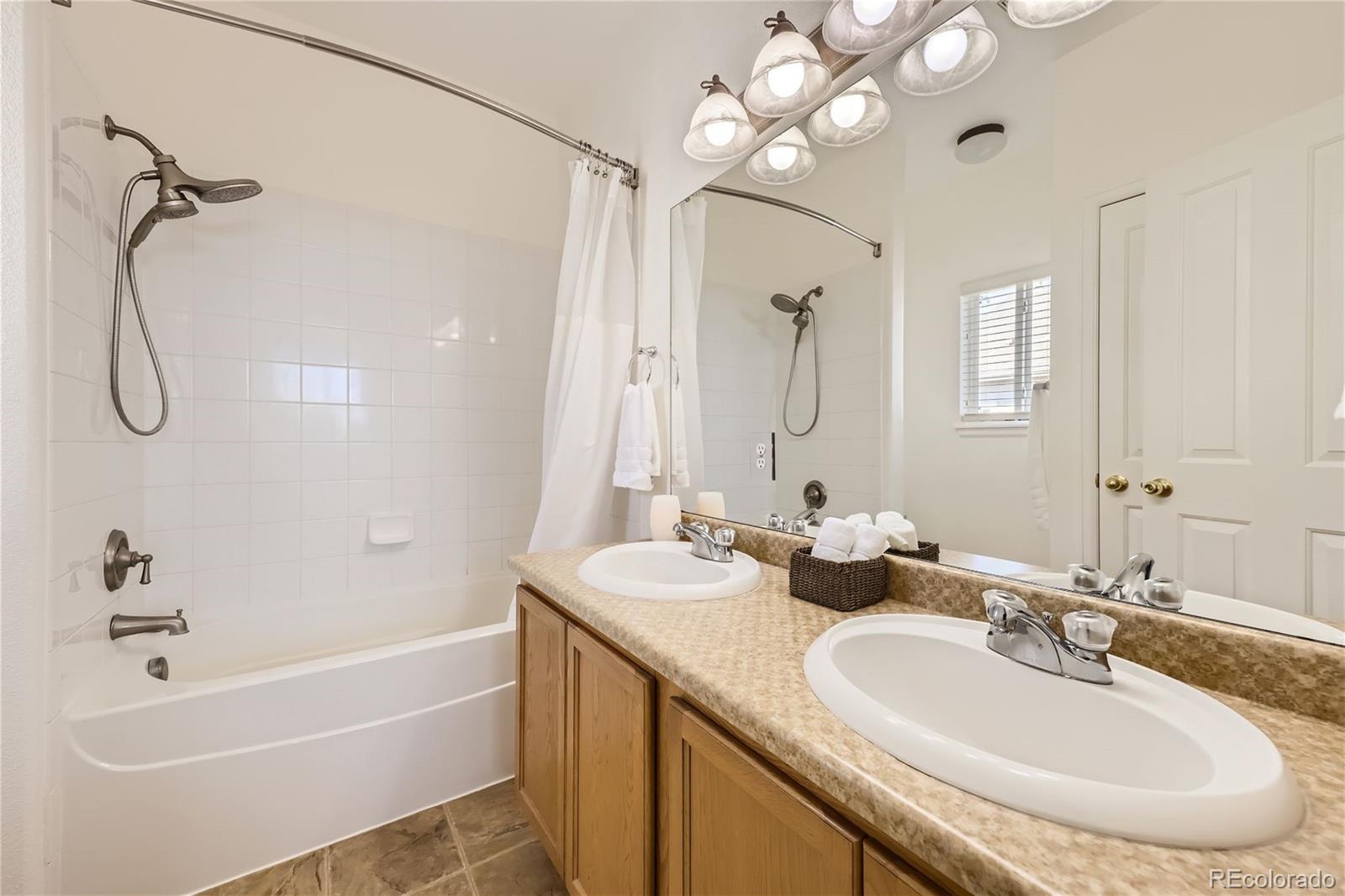 14700 E 104th Avenue 3106