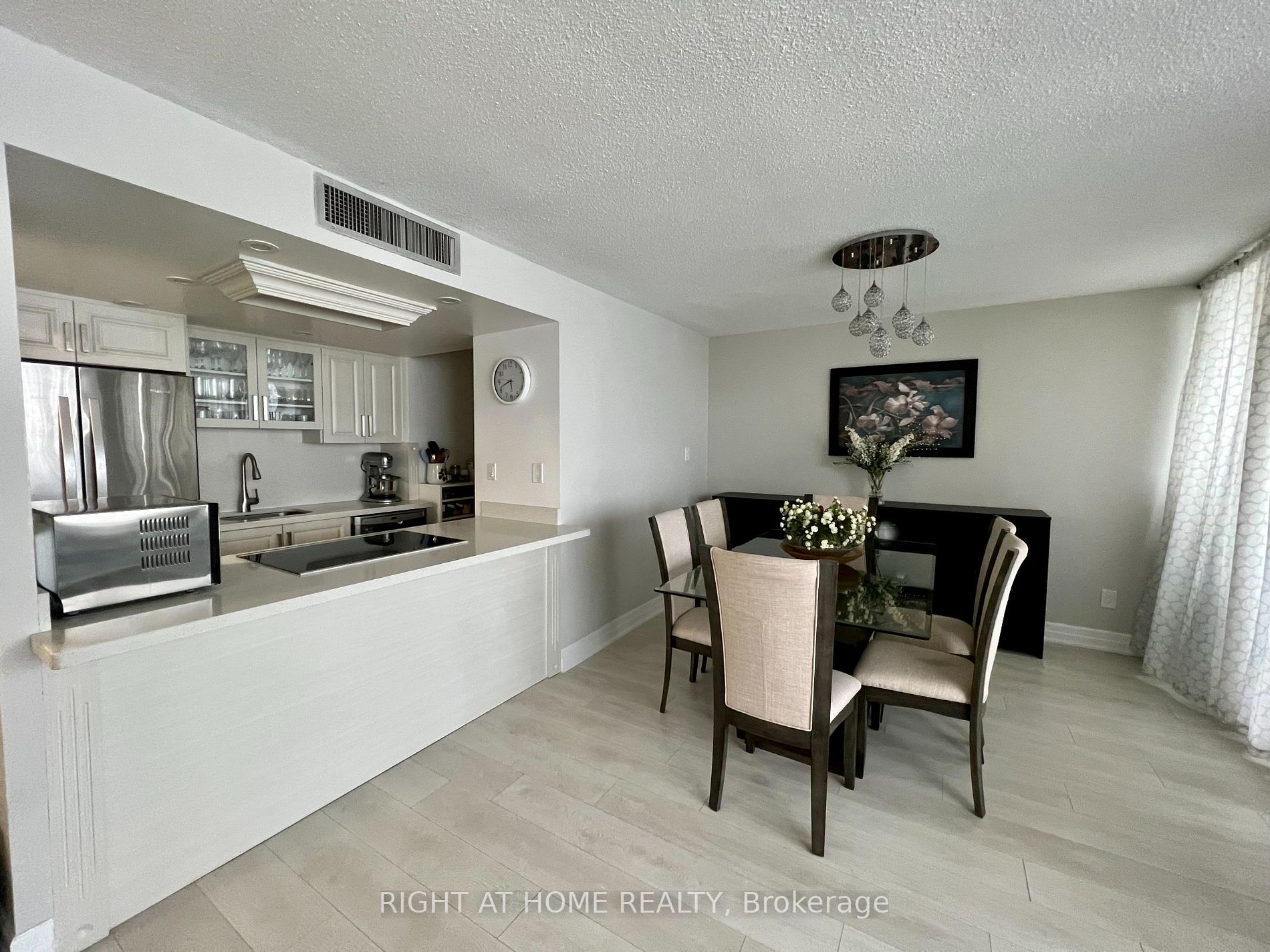 1333 Bloor St. St 1018