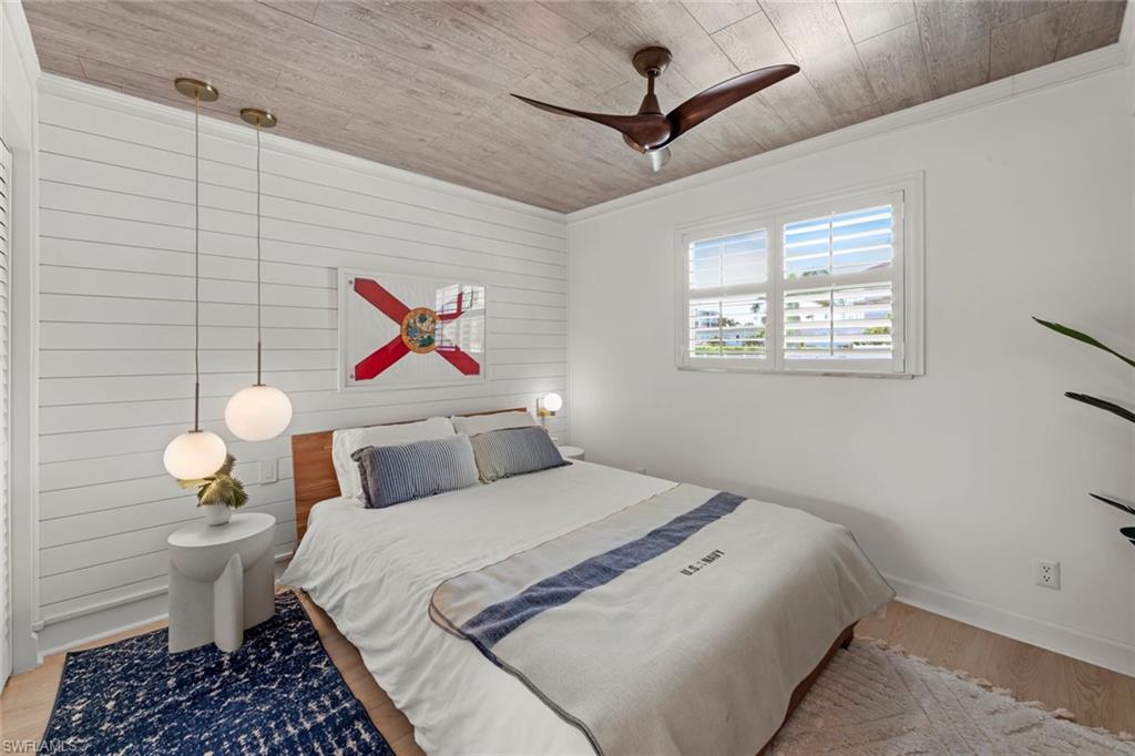 1202 Edington Pl B102