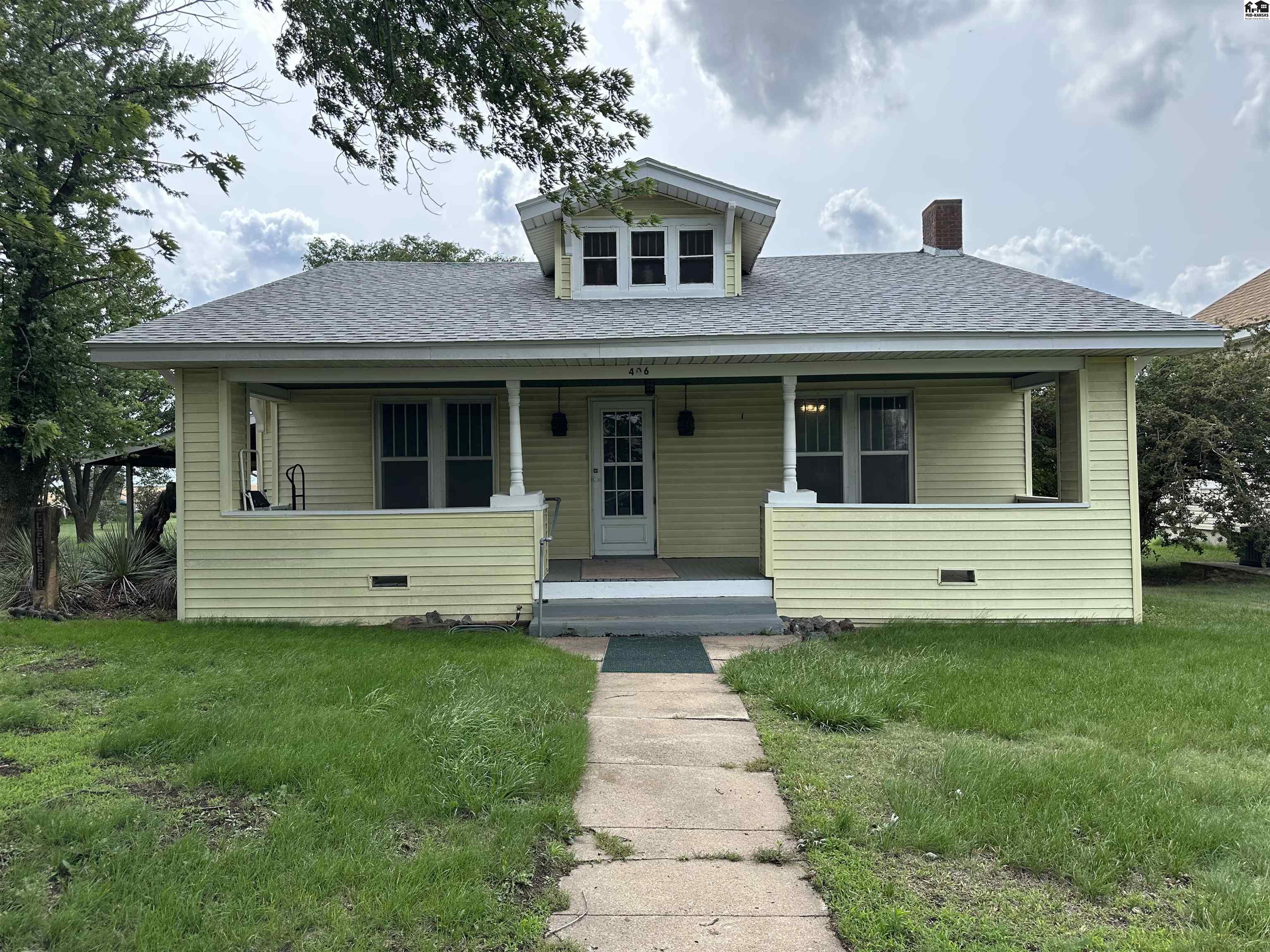 406 S Main St