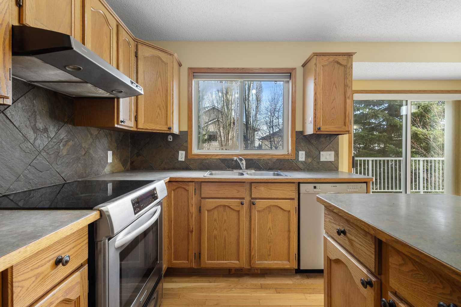 42 Panorama Hills Green NW