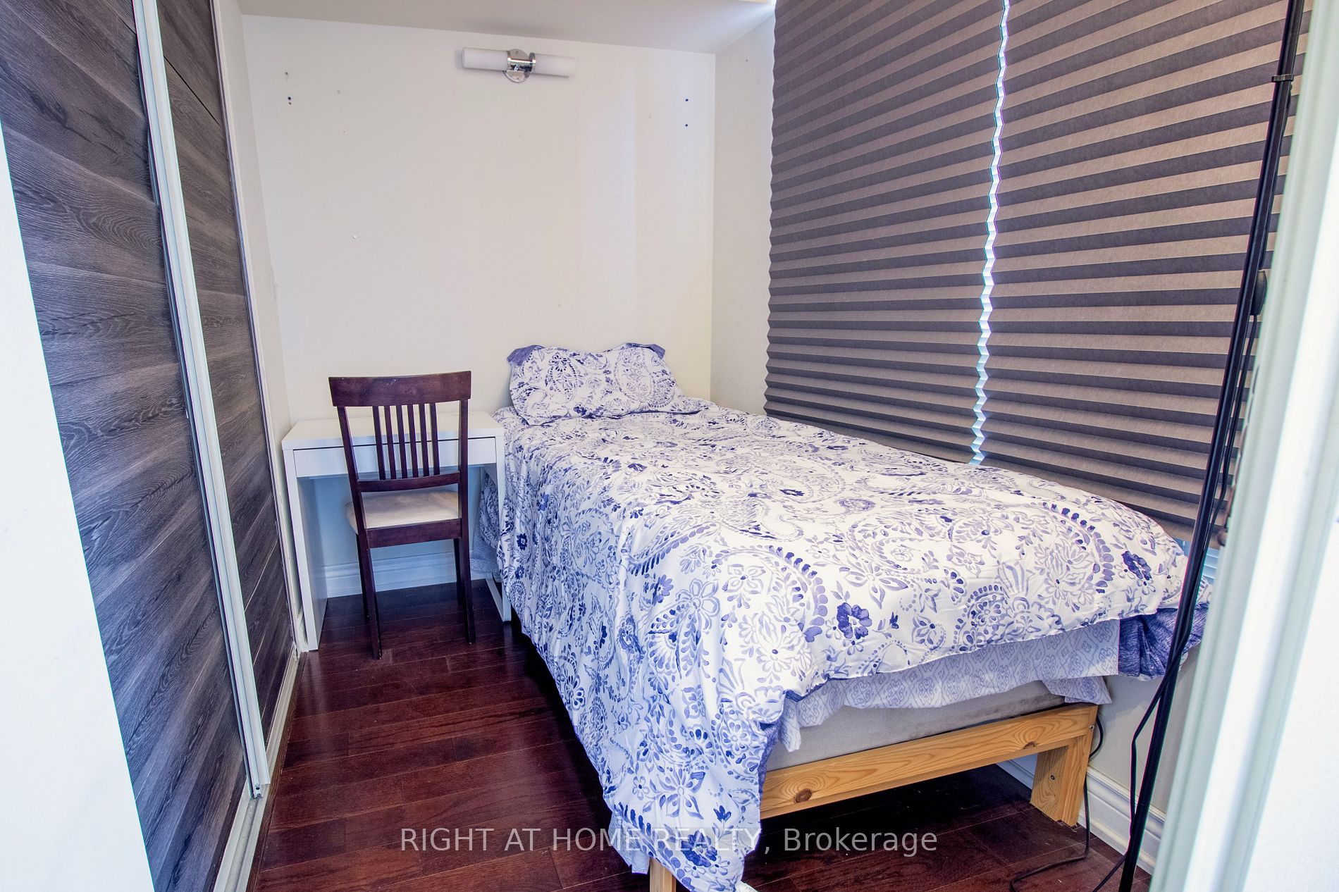 5785 Yonge St 505