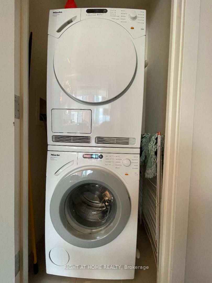 180 University Ave 5607