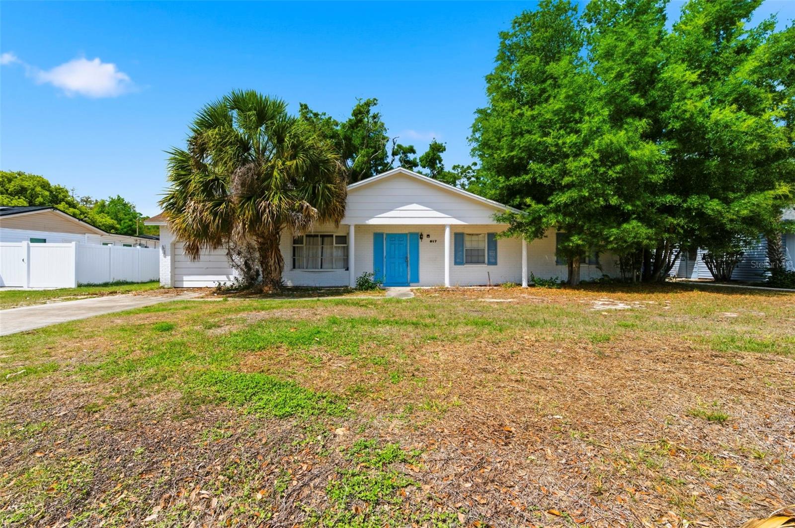 Investor Special – Cash Only! 3 bed, 2 bath home on an oversized lot in Brandon with no HOA or CDD. Great opportunity for investors or buyers looking to renovate, flip, or hold as a rental. Conveniently located near I-75 and SR 60 with quick access to shopping, dining, and everyday conveniences. Tons of potential in a prime location—bring your vision!