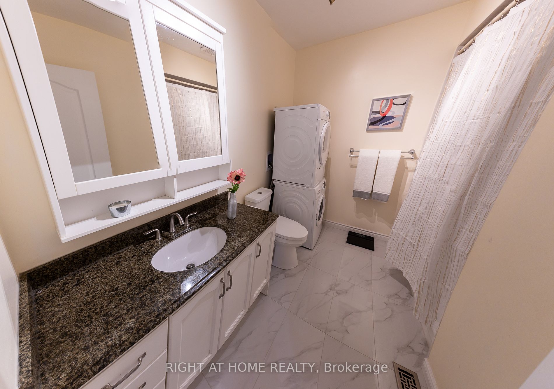 2077 Golden Orchard Tr