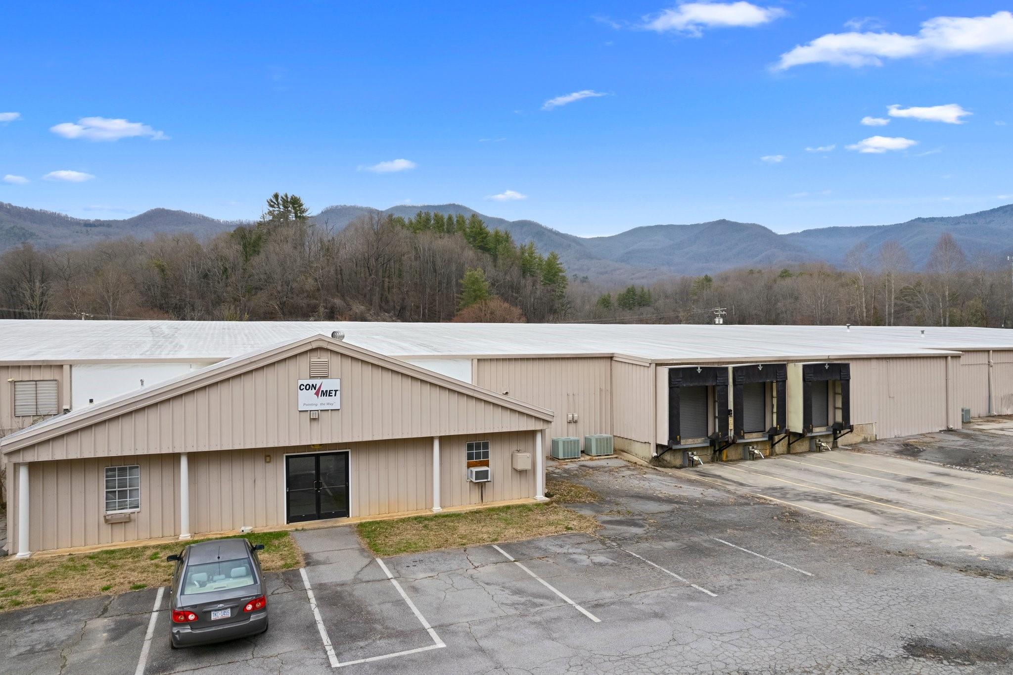 Property wrapper Lake Tillery Waterfront Properties Lynn Norman