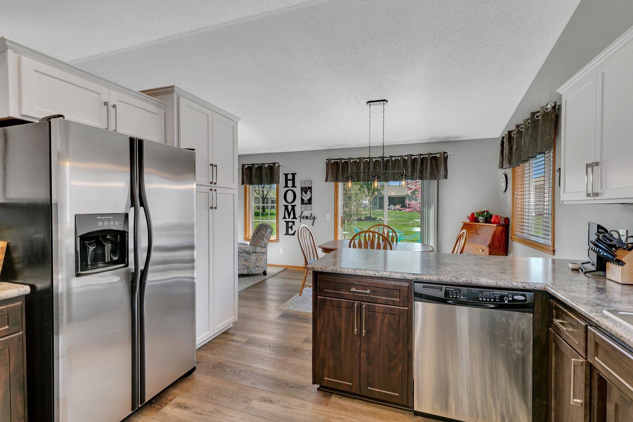223 Glenview Loop